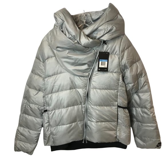 Nike Women's Winter Down Puffer Jacket (Size Medium)